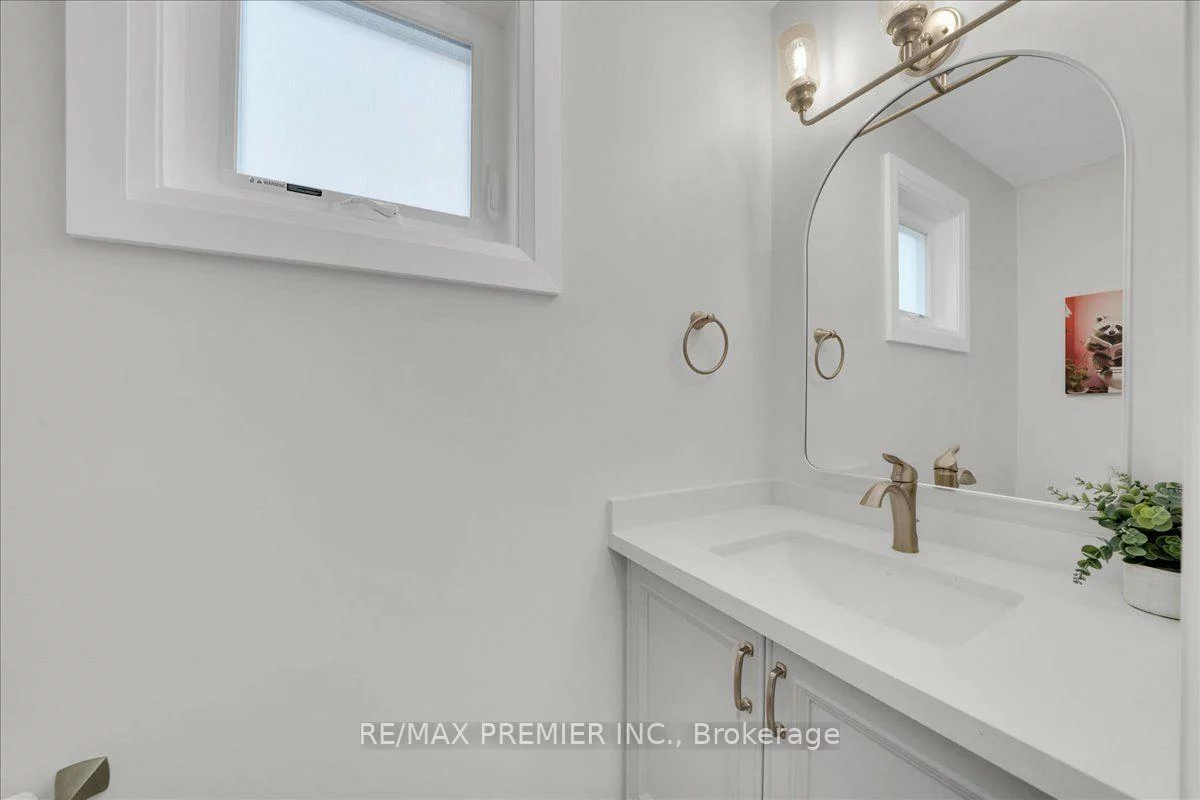 23, Berrydown, Bolton East, Caledon