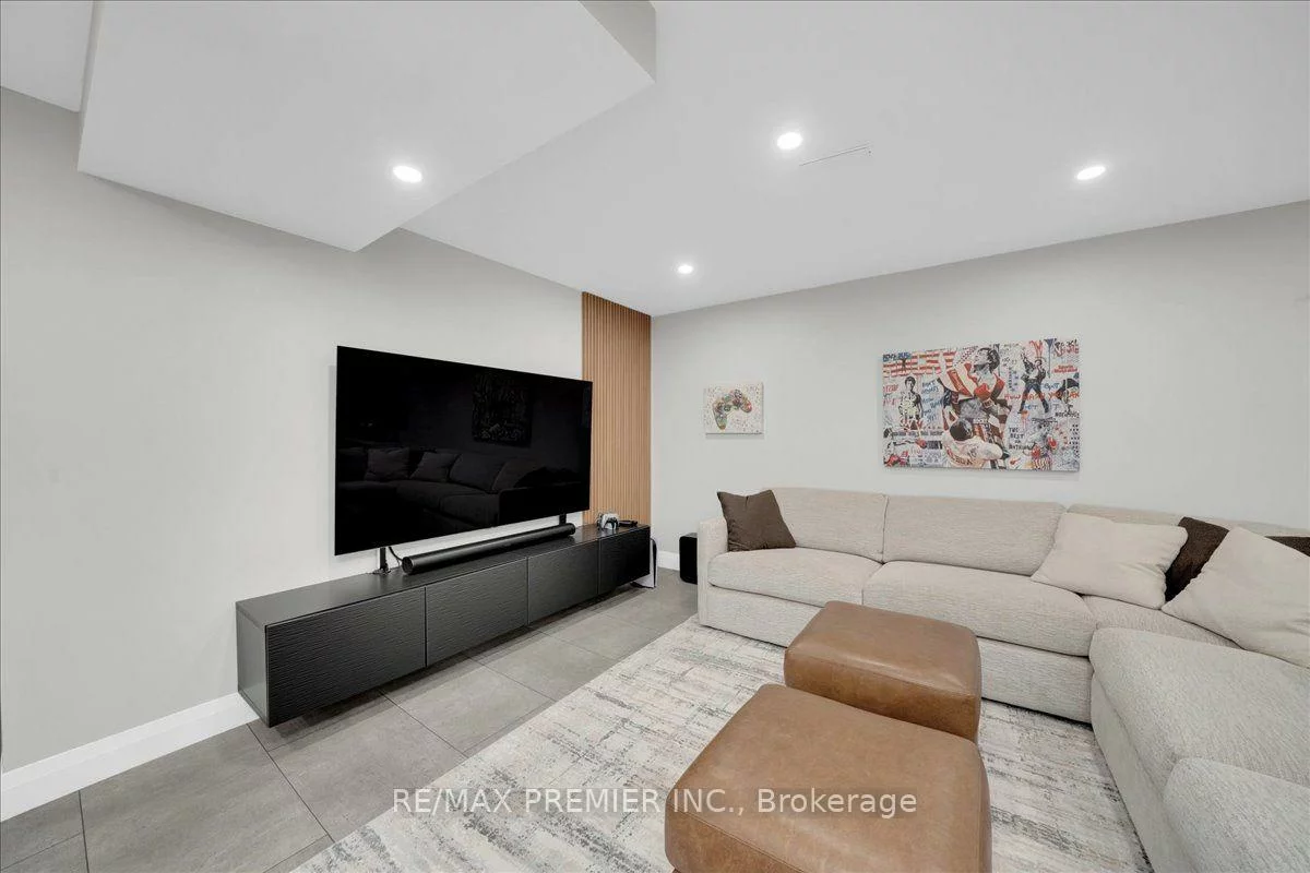 23, Berrydown, Bolton East, Caledon