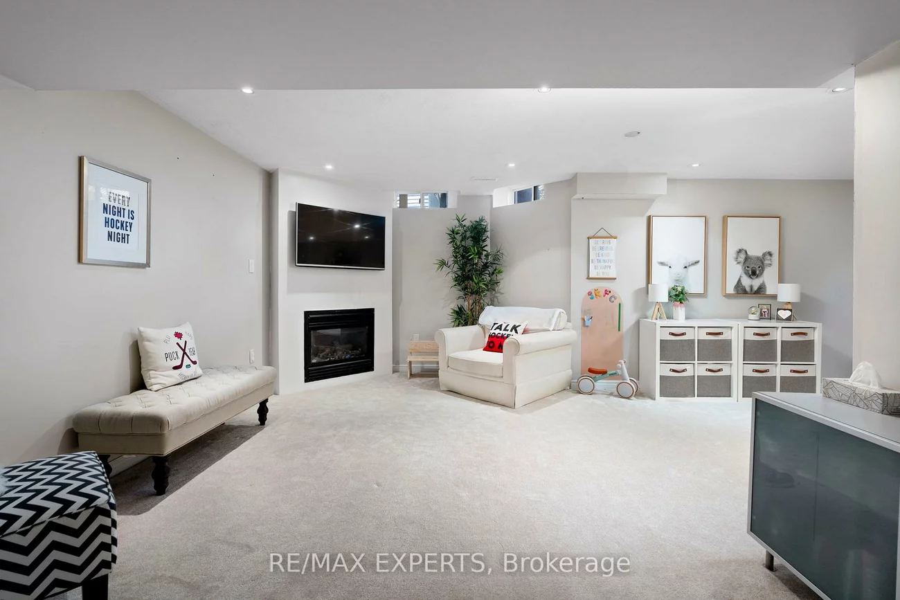 28, Crestridge, Bolton North, Caledon