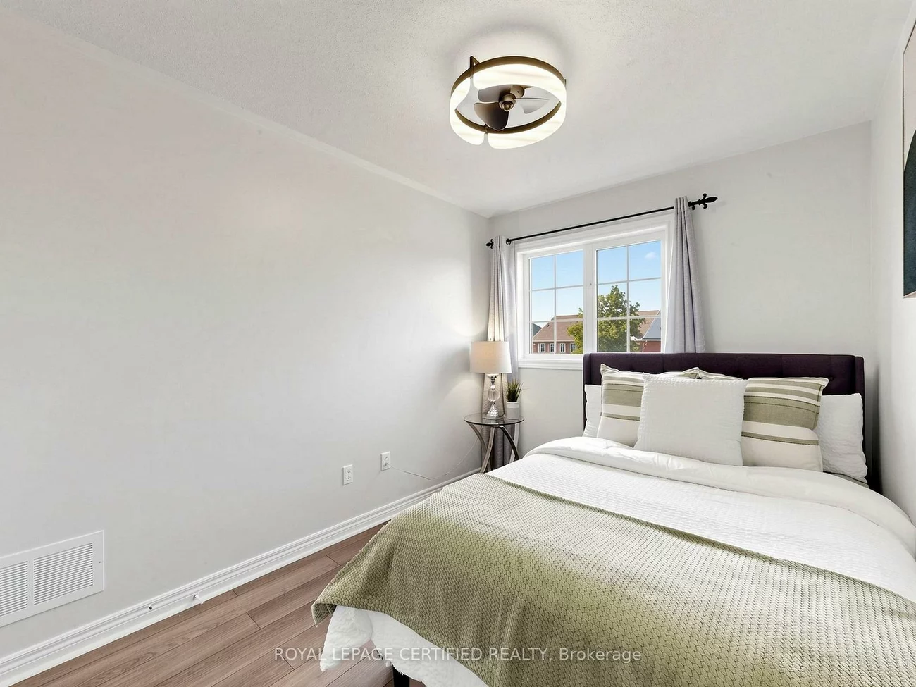 102, Grapevine, Bolton West, Caledon