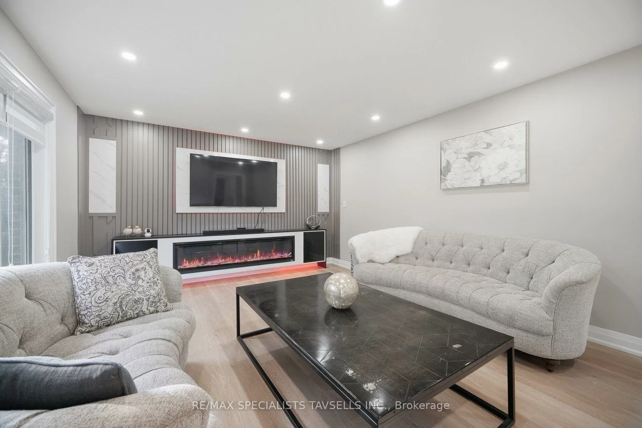 6, Maple Grove, Caledon Village, Caledon
