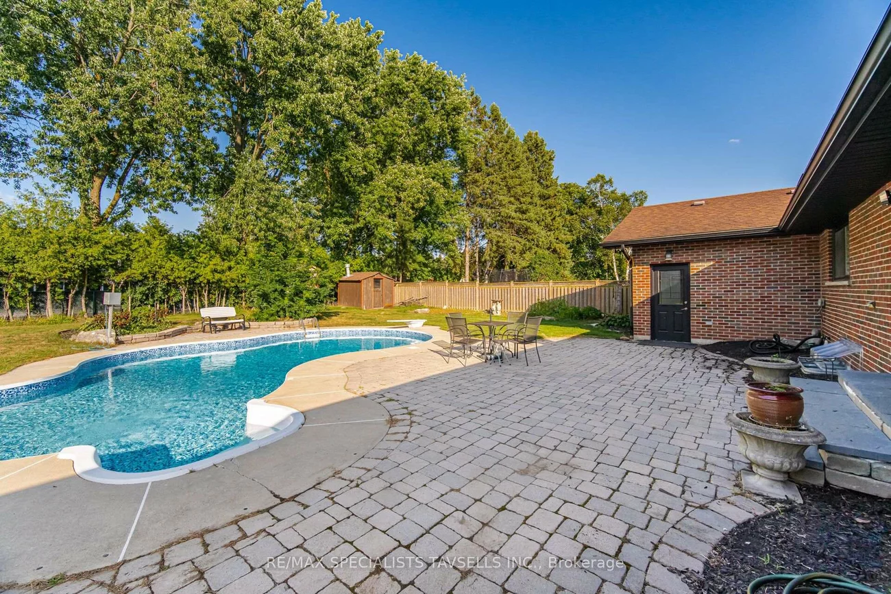 6, Maple Grove, Caledon Village, Caledon