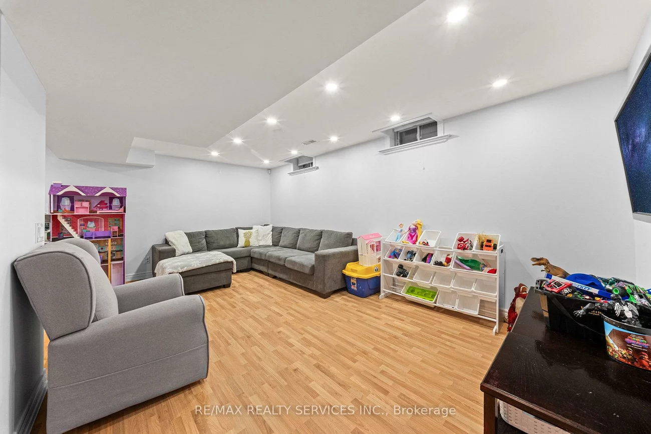 24, Wakely, Bolton West, Caledon