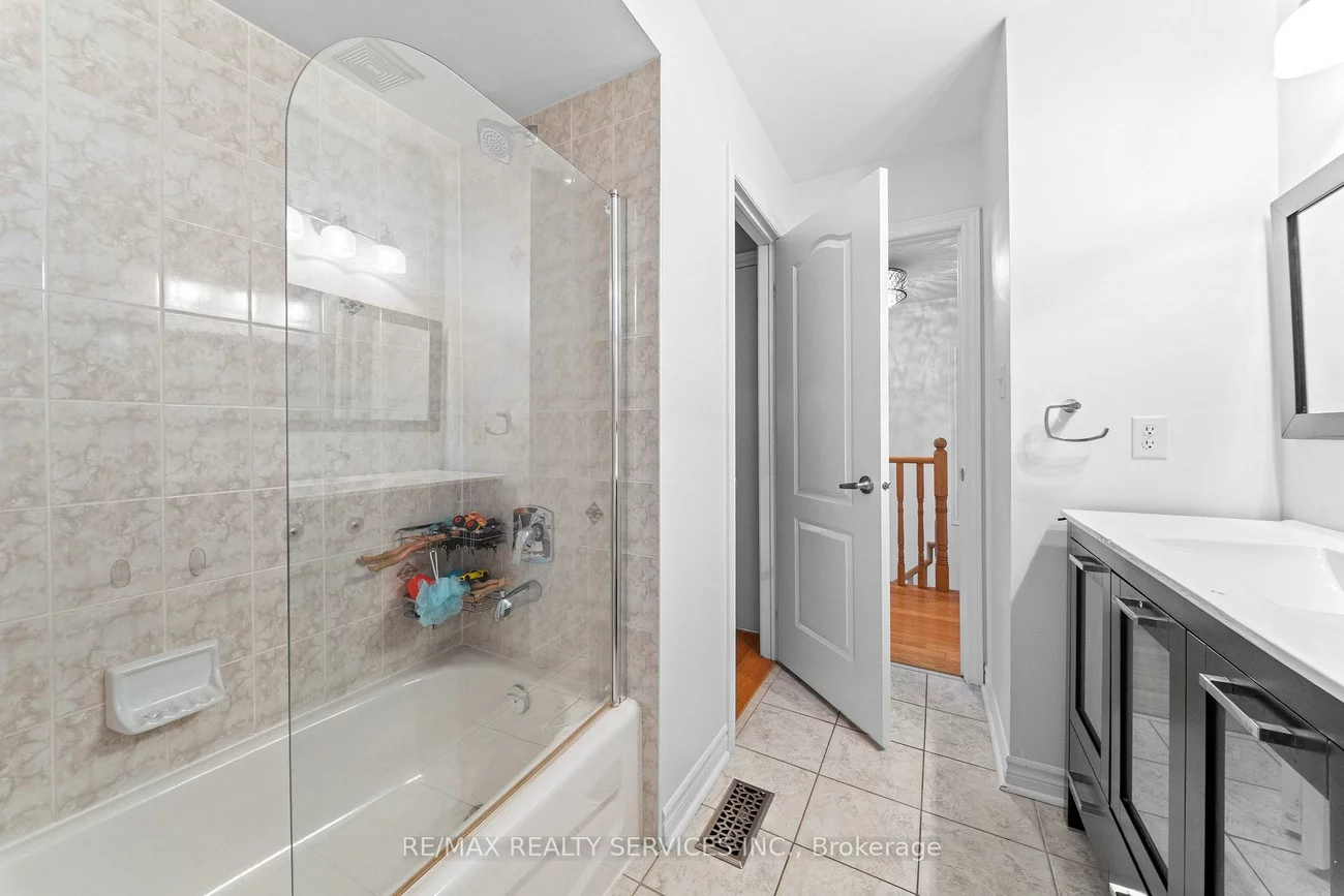 24, Wakely, Bolton West, Caledon