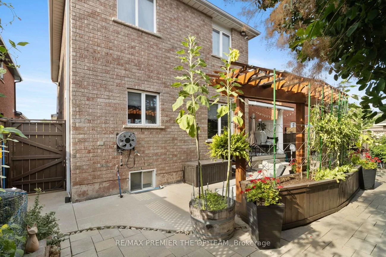 5, Southbury Manor, Bolton East, Caledon
