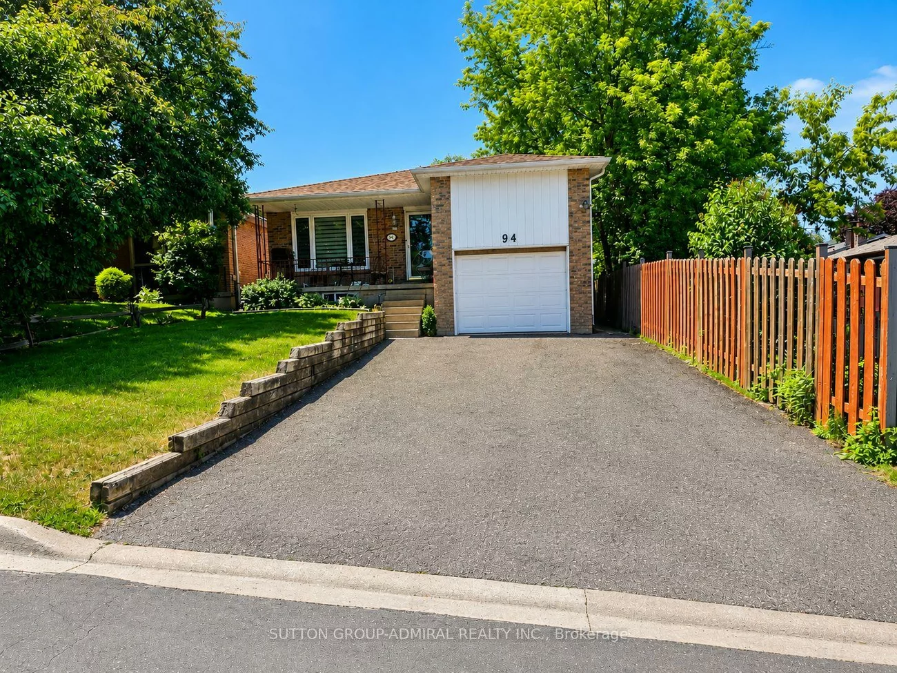 94, Sackville, Bolton West, Caledon