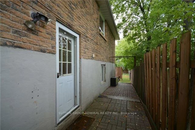 94, Sackville, Bolton West, Caledon