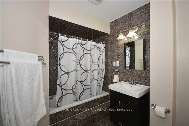94, Sackville, Bolton West, Caledon