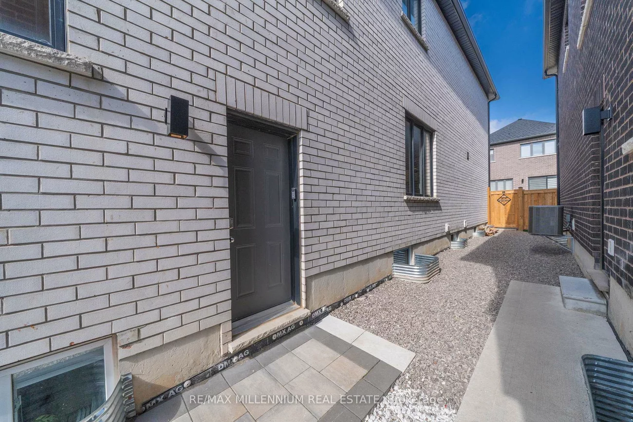 20, Calabria, Rural Caledon, Caledon