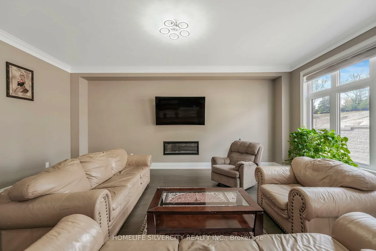 85, James Walker, Caledon East, Caledon