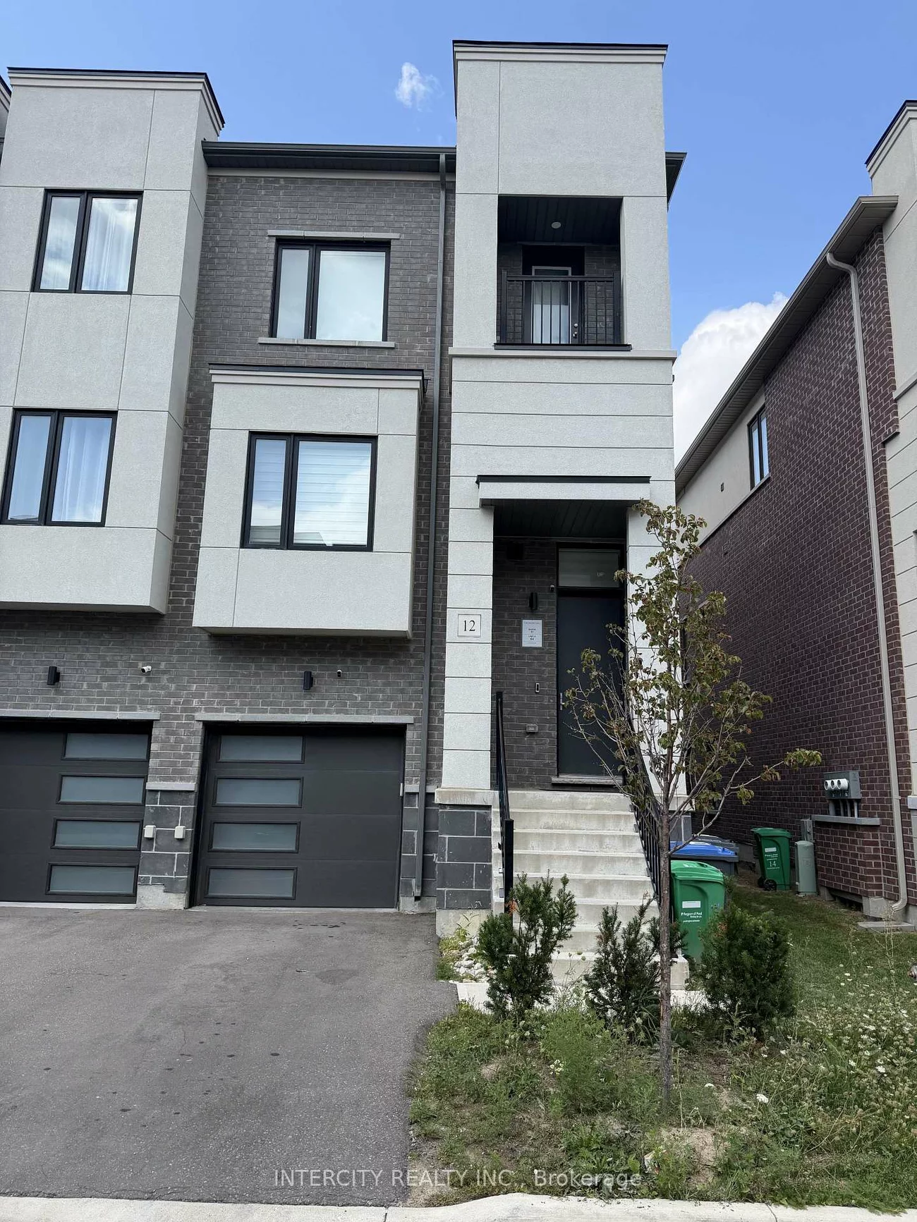 12, Heathrow, Bolton East, Caledon