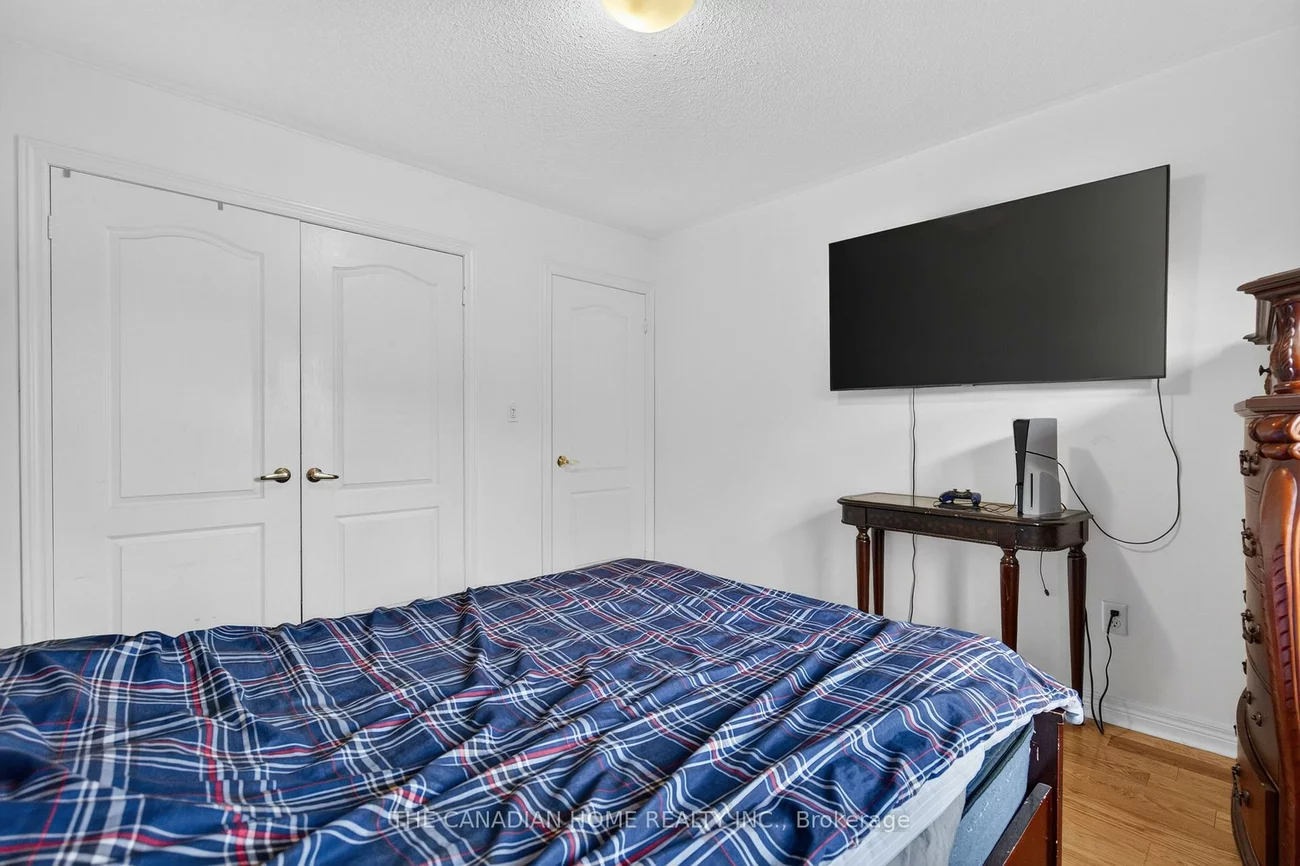 63, Humbershed, Bolton West, Caledon