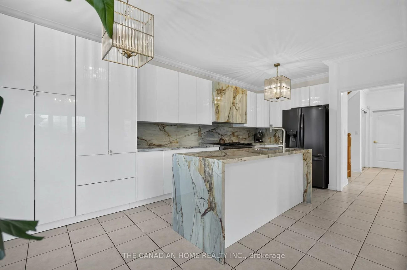 63, Humbershed, Bolton West, Caledon