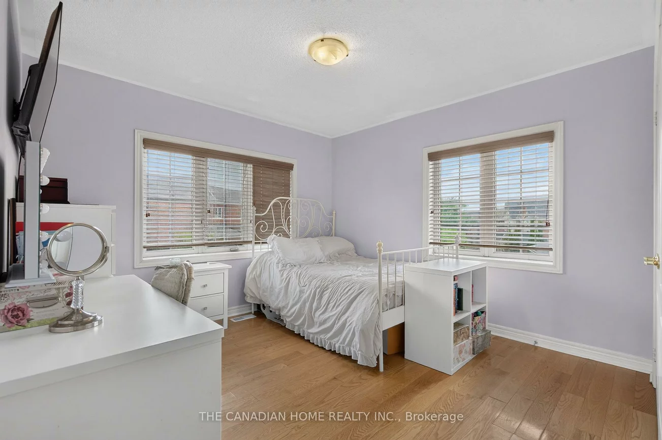 63, Humbershed, Bolton West, Caledon