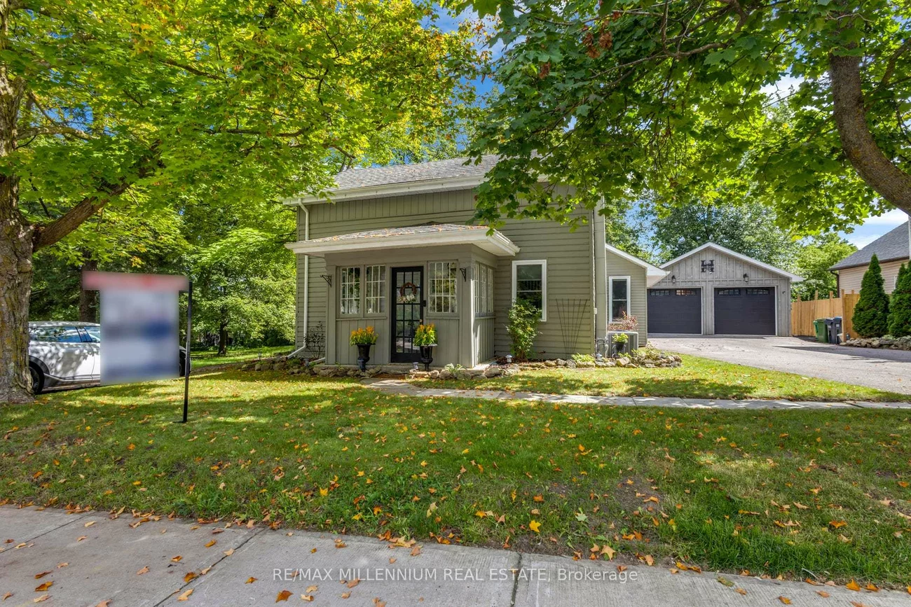 1537, Queen, Alton, Caledon