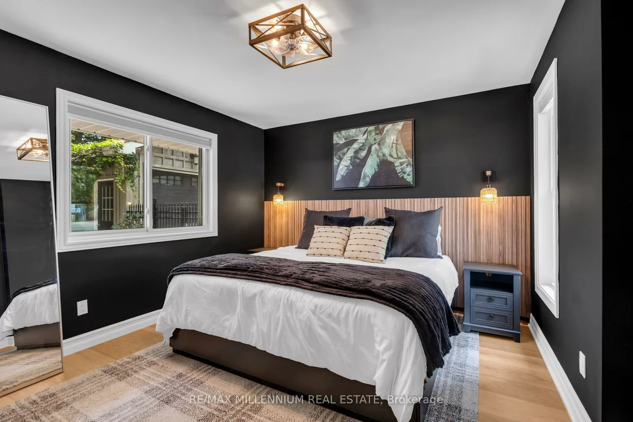 1537, Queen, Alton, Caledon