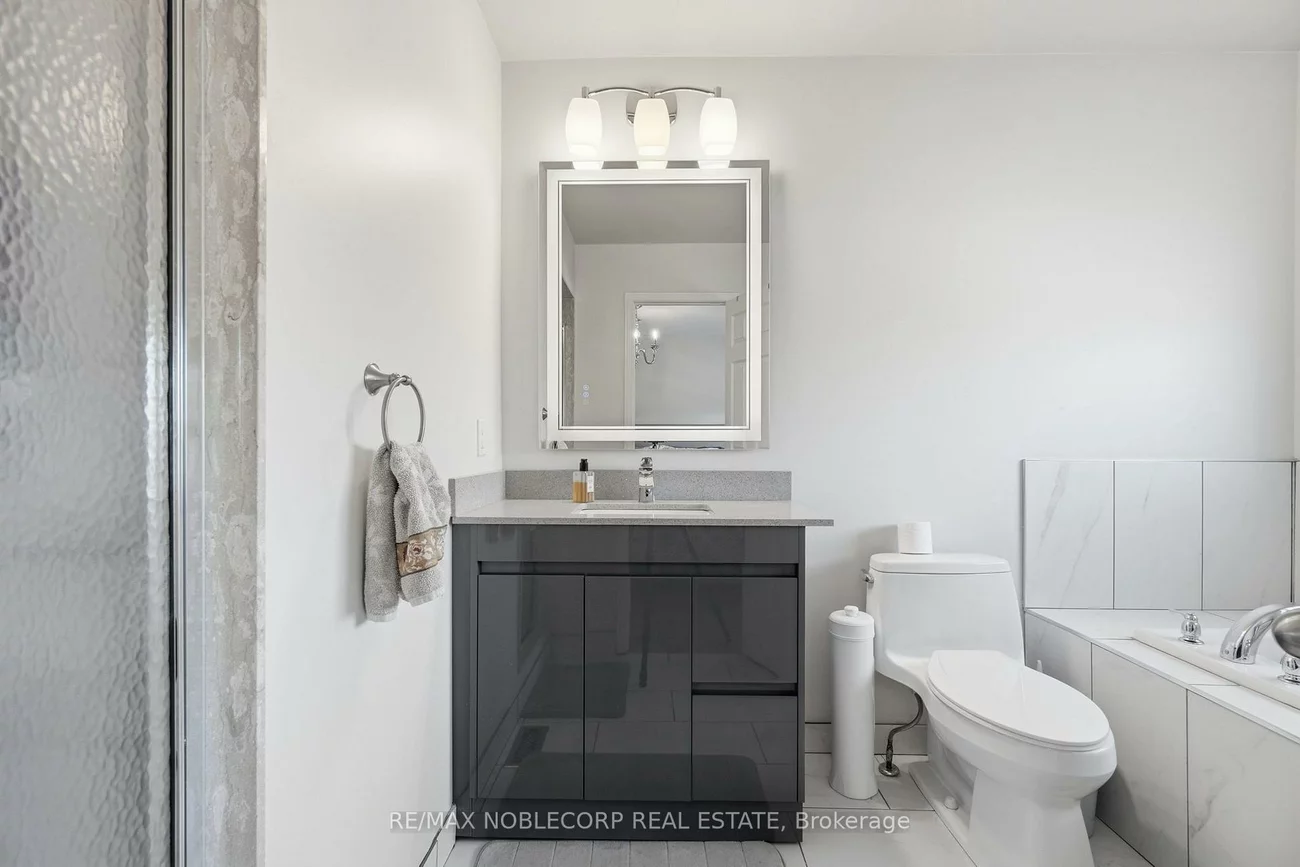 88, Humbershed, Bolton West, Caledon