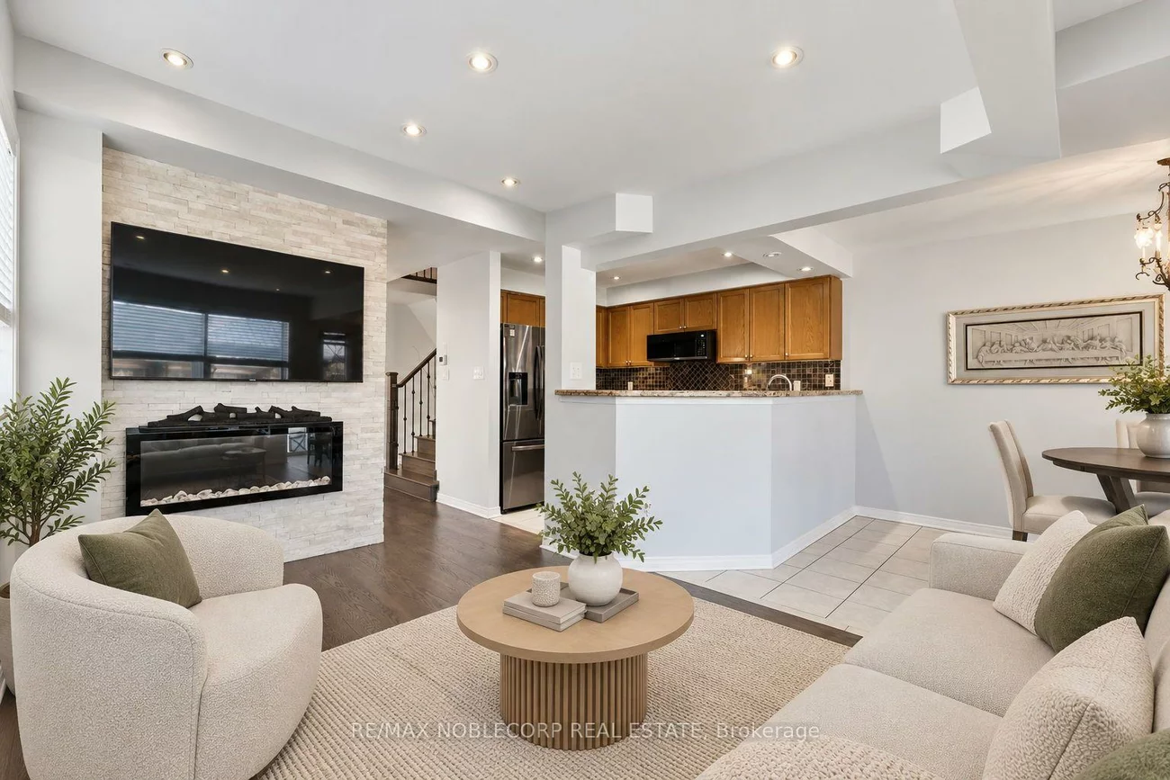 88, Humbershed, Bolton West, Caledon