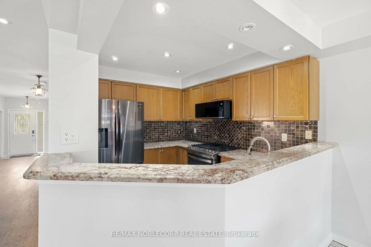 88, Humbershed, Bolton West, Caledon