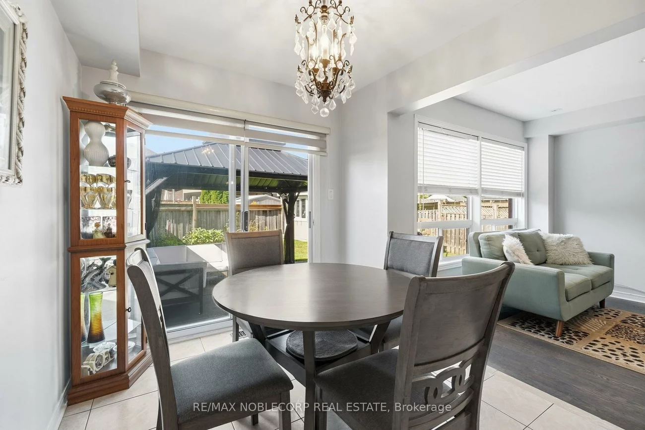 88, Humbershed, Bolton West, Caledon