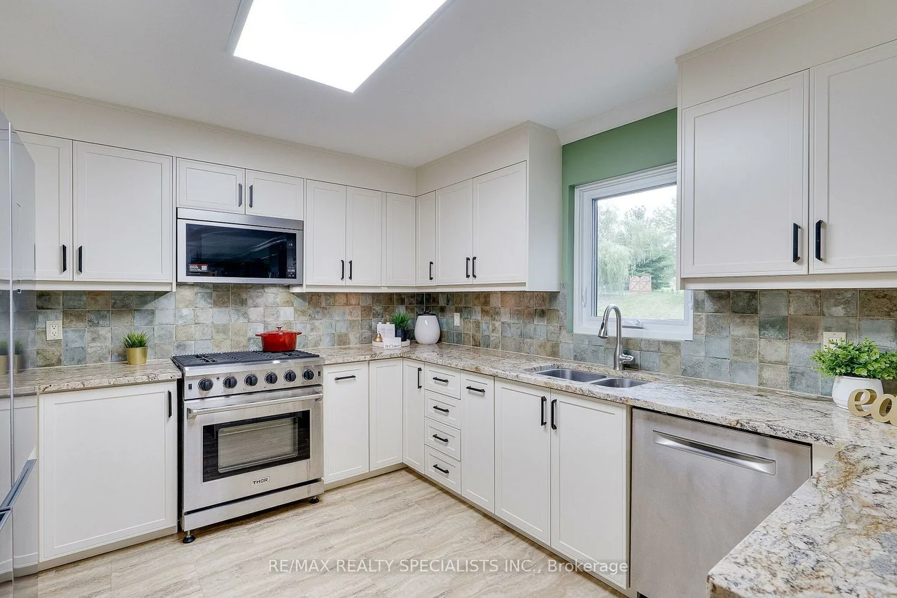 44, George, Caledon East, Caledon