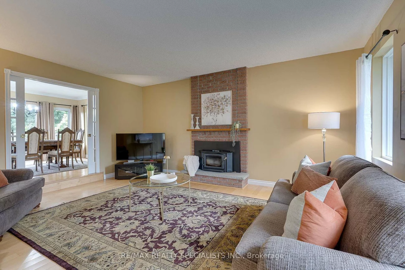 44, George, Caledon East, Caledon