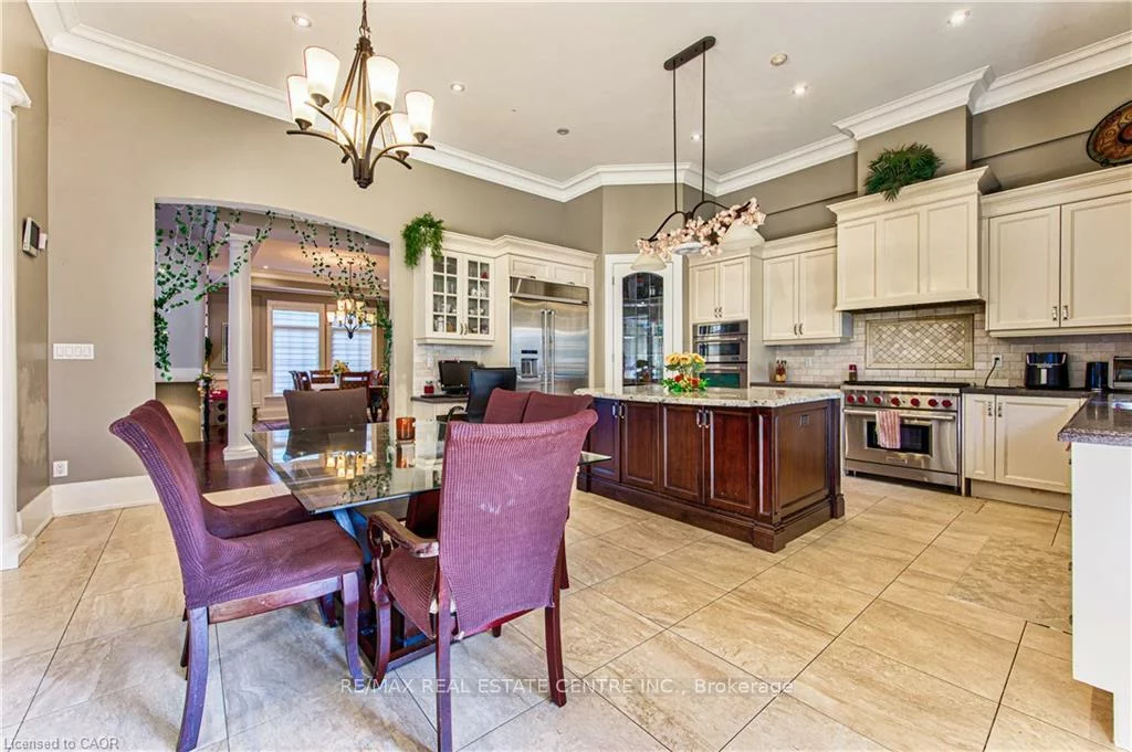 330, Macdonald, Inglewood, Caledon