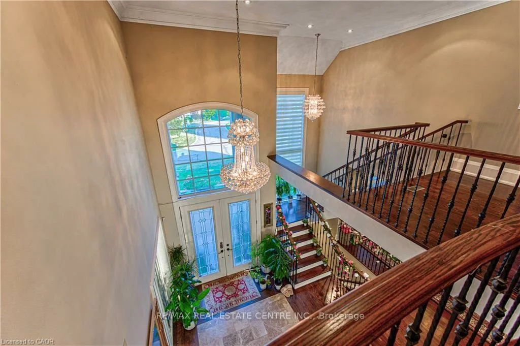 330, Macdonald, Inglewood, Caledon