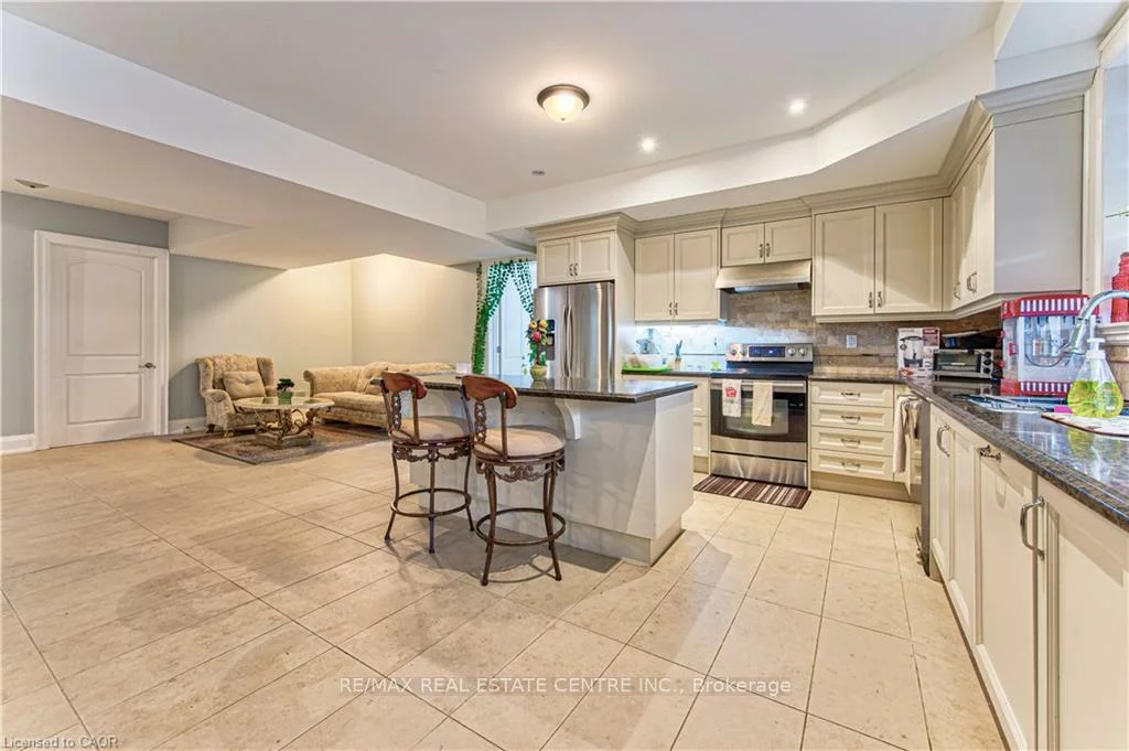 330, Macdonald, Inglewood, Caledon