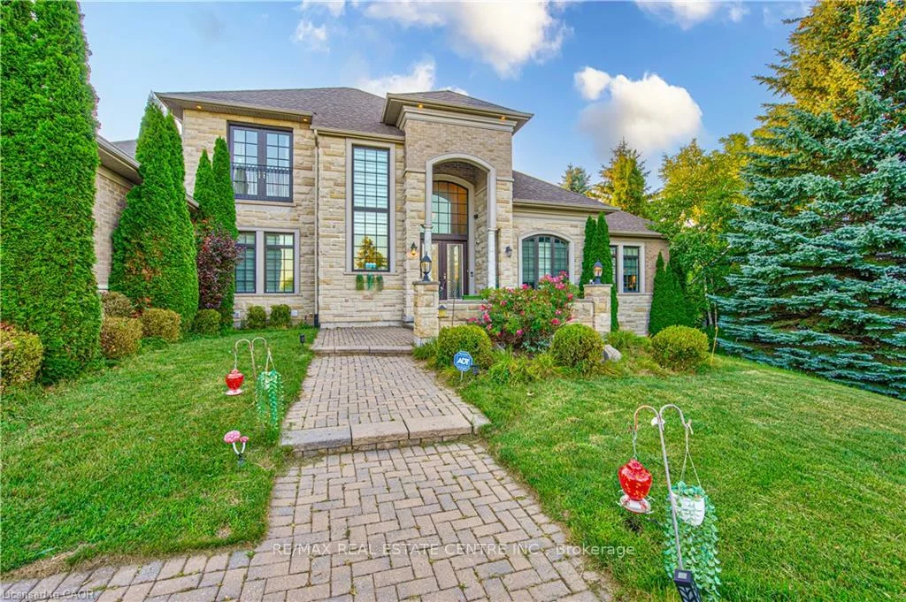 330, Macdonald, Inglewood, Caledon