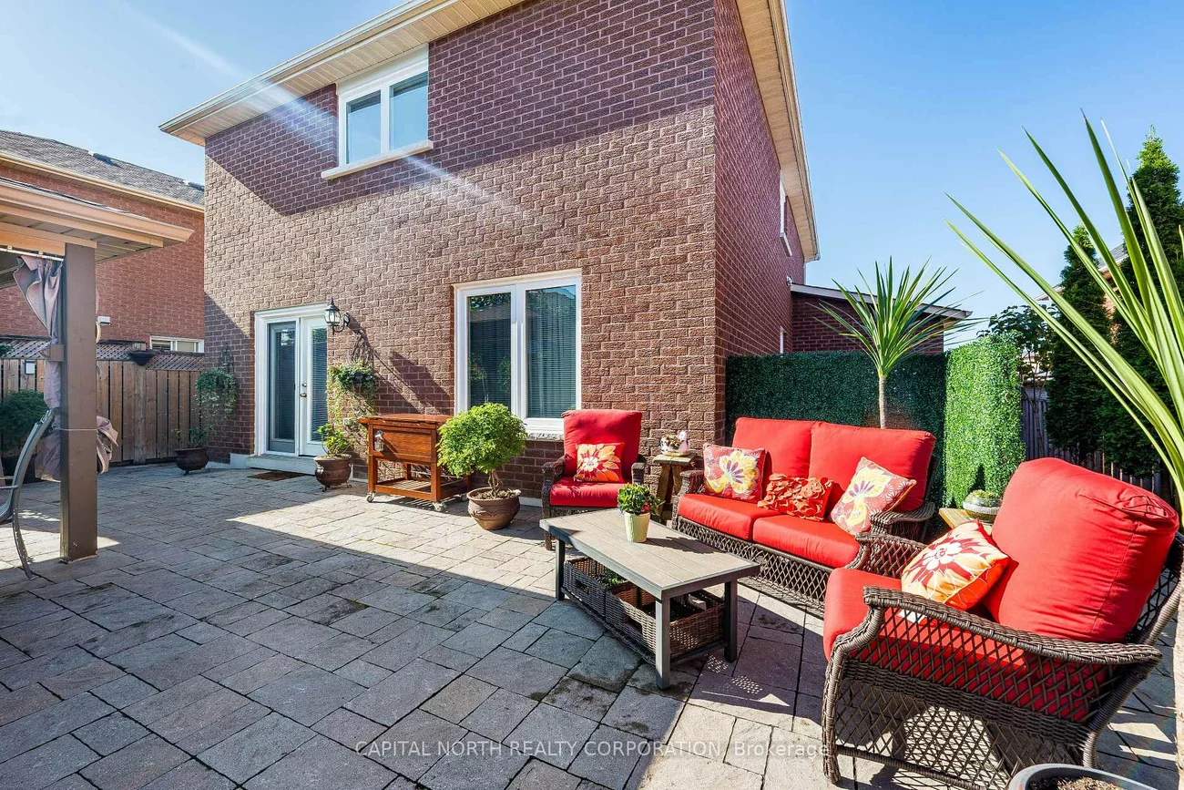 11, Pembrook, Bolton East, Caledon