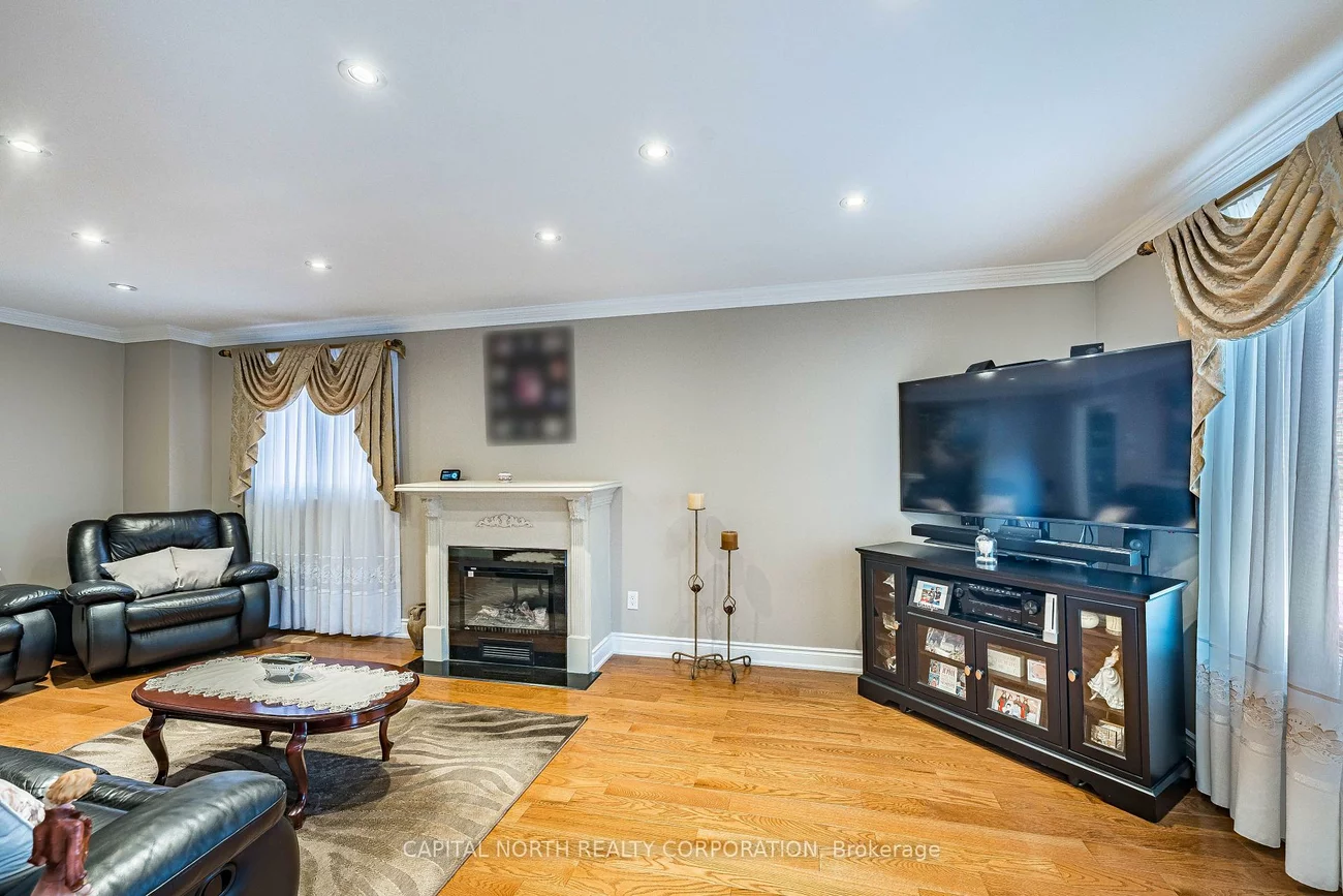 11, Pembrook, Bolton East, Caledon