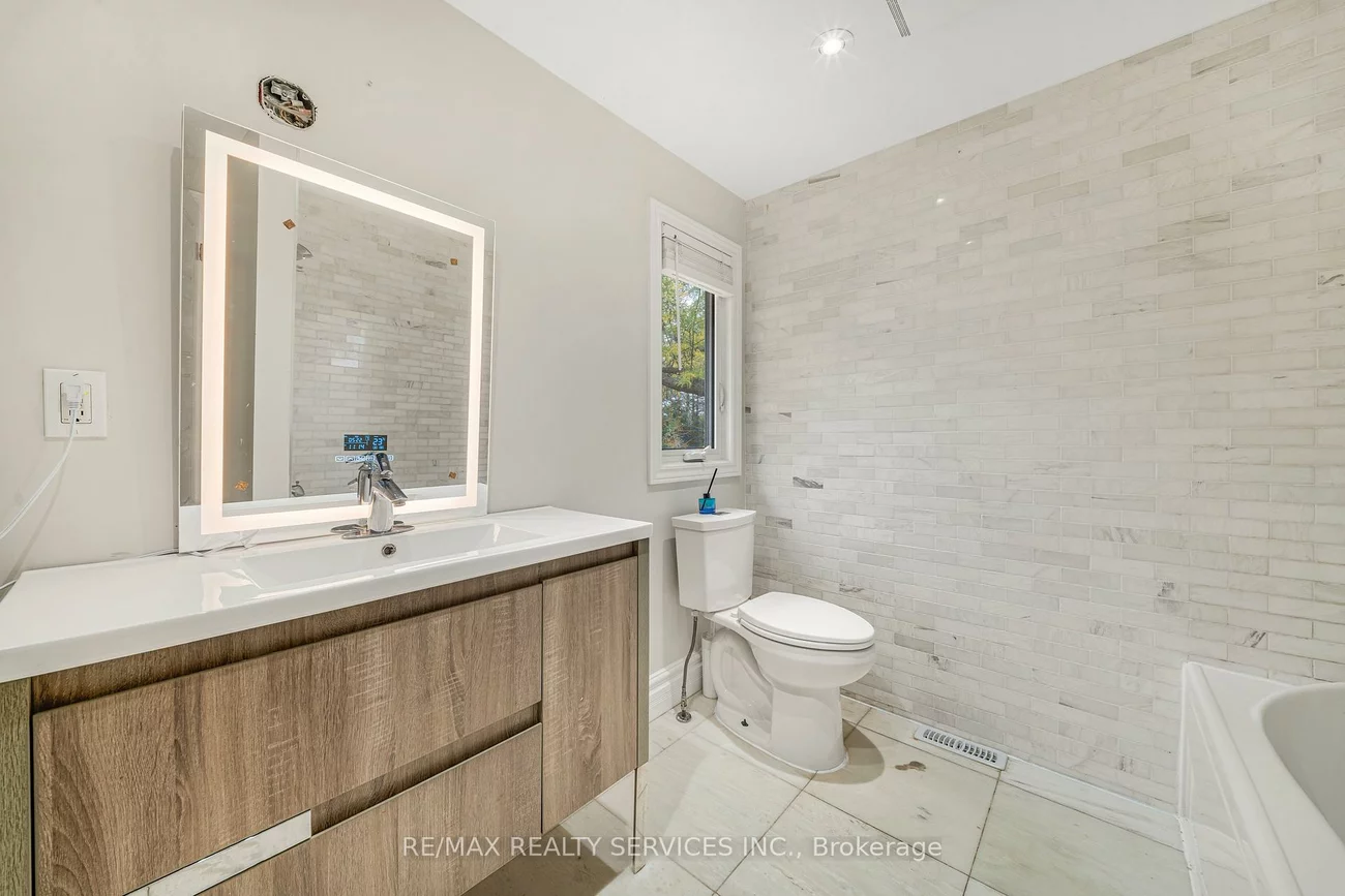 16505, Mount Pleasant, Palgrave, Caledon