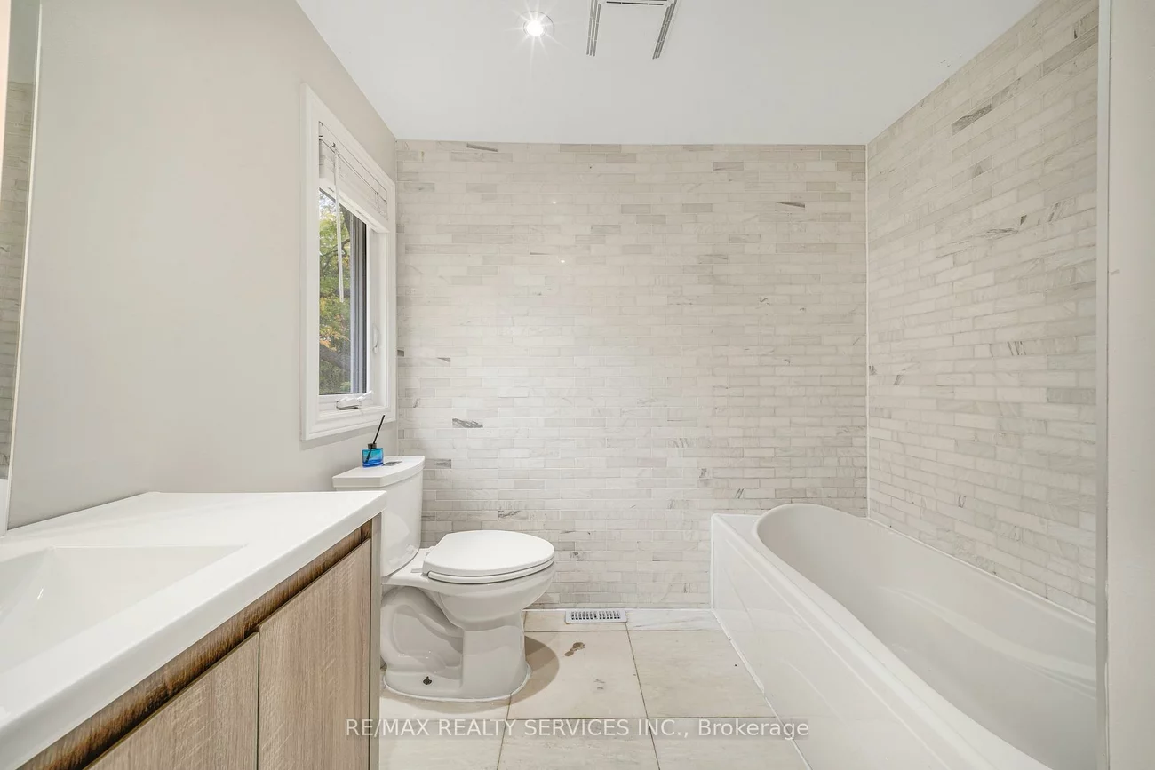 16505, Mount Pleasant, Palgrave, Caledon