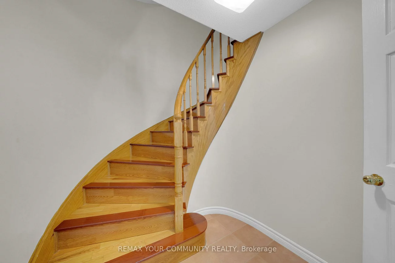 118, Waterbury, Bolton East, Caledon