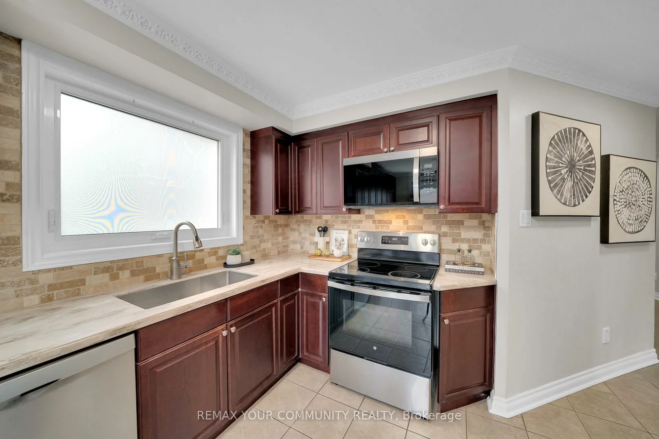 118, Waterbury, Bolton East, Caledon
