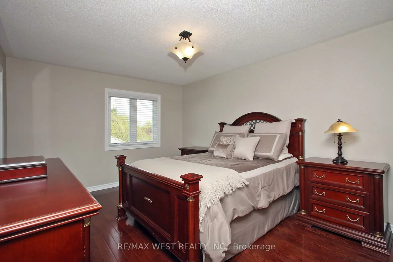 115, Grapevine, Bolton West, Caledon