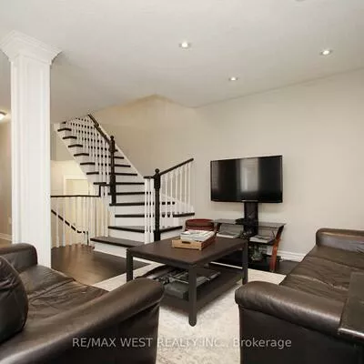 115, Grapevine, Bolton West, Caledon