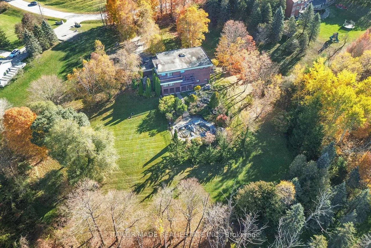 40, Walton, Palgrave, Caledon