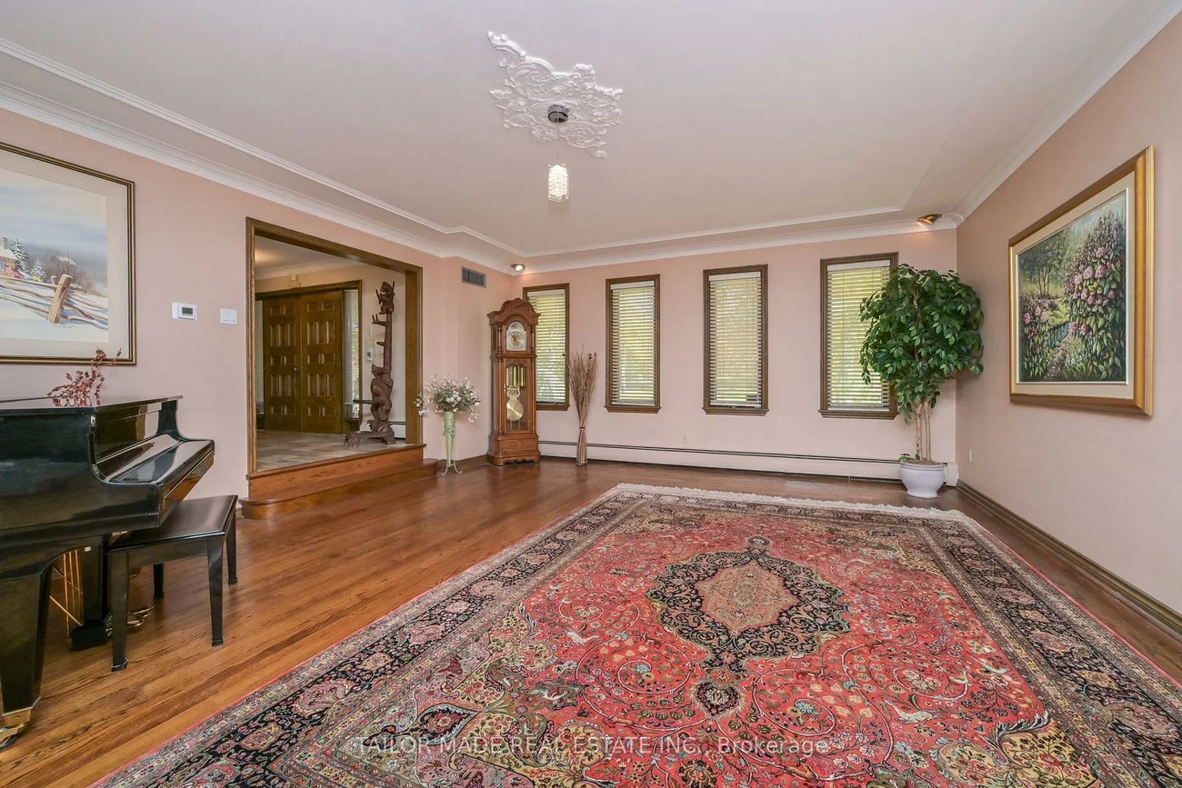 40, Walton, Palgrave, Caledon