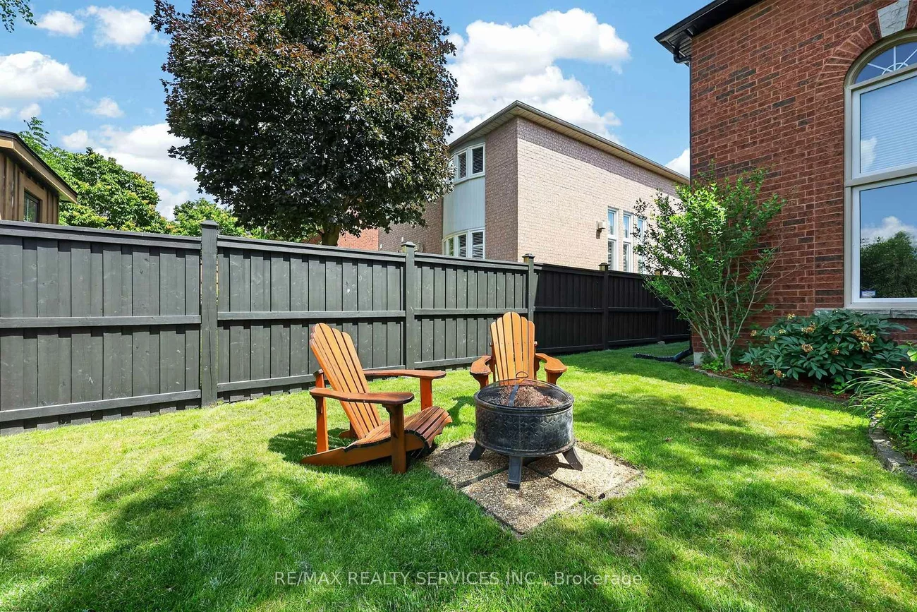 1, Plummer, Bolton West, Caledon