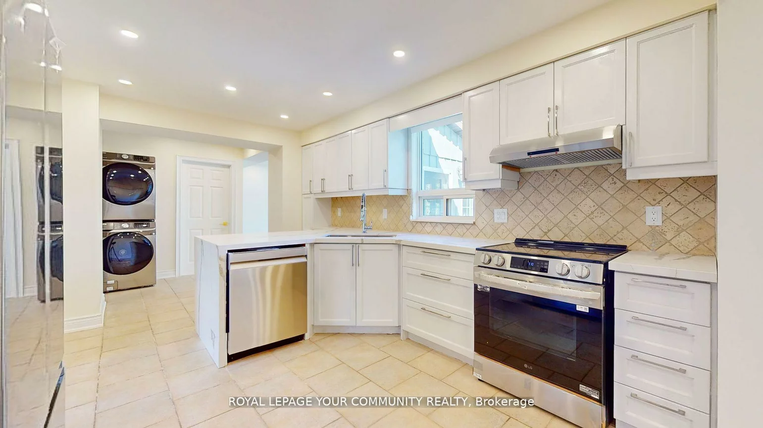 70, Shannon, Mt Albert, East Gwillimbury