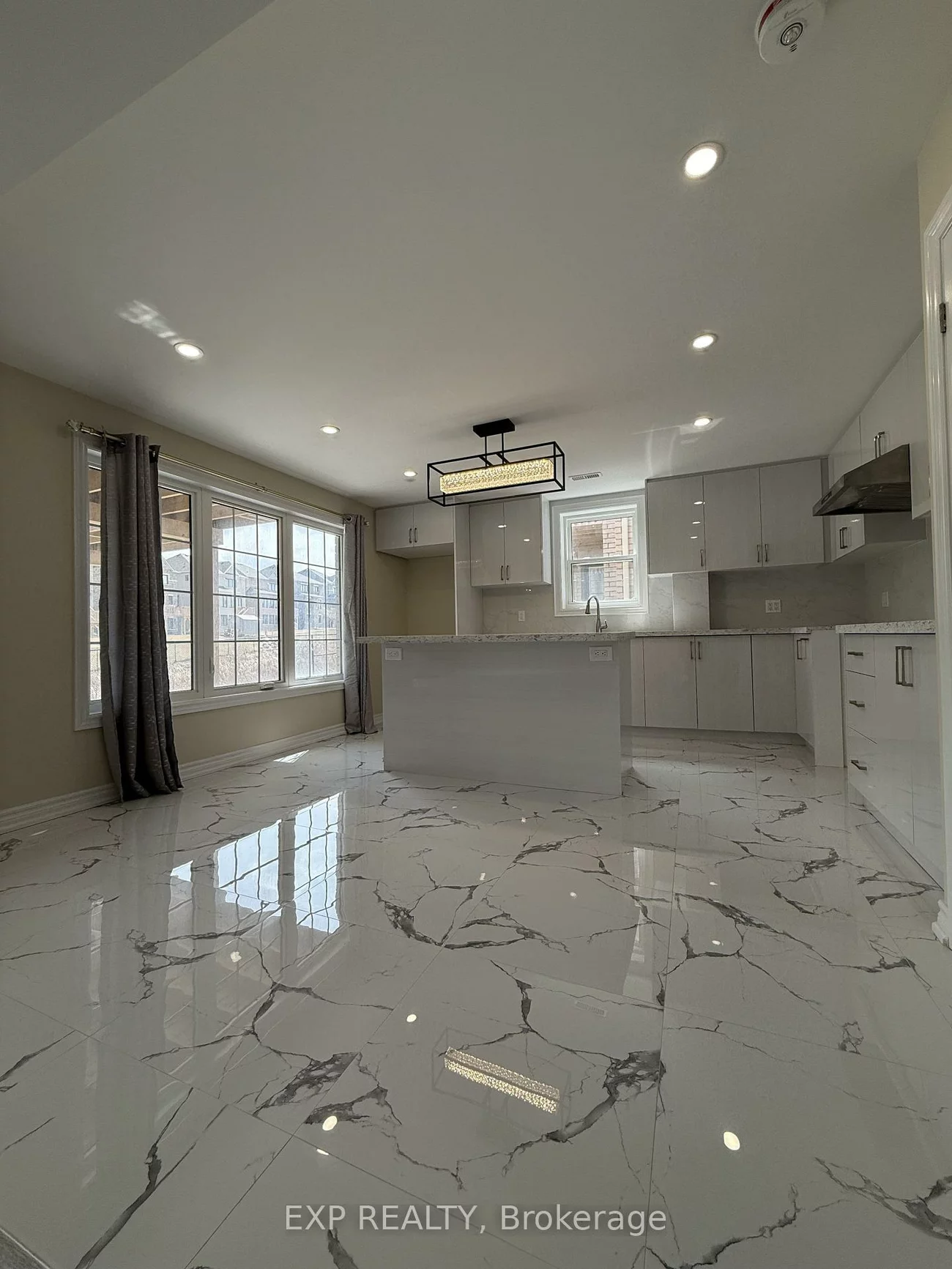 33, Hydrangea, Holland Landing, East Gwillimbury