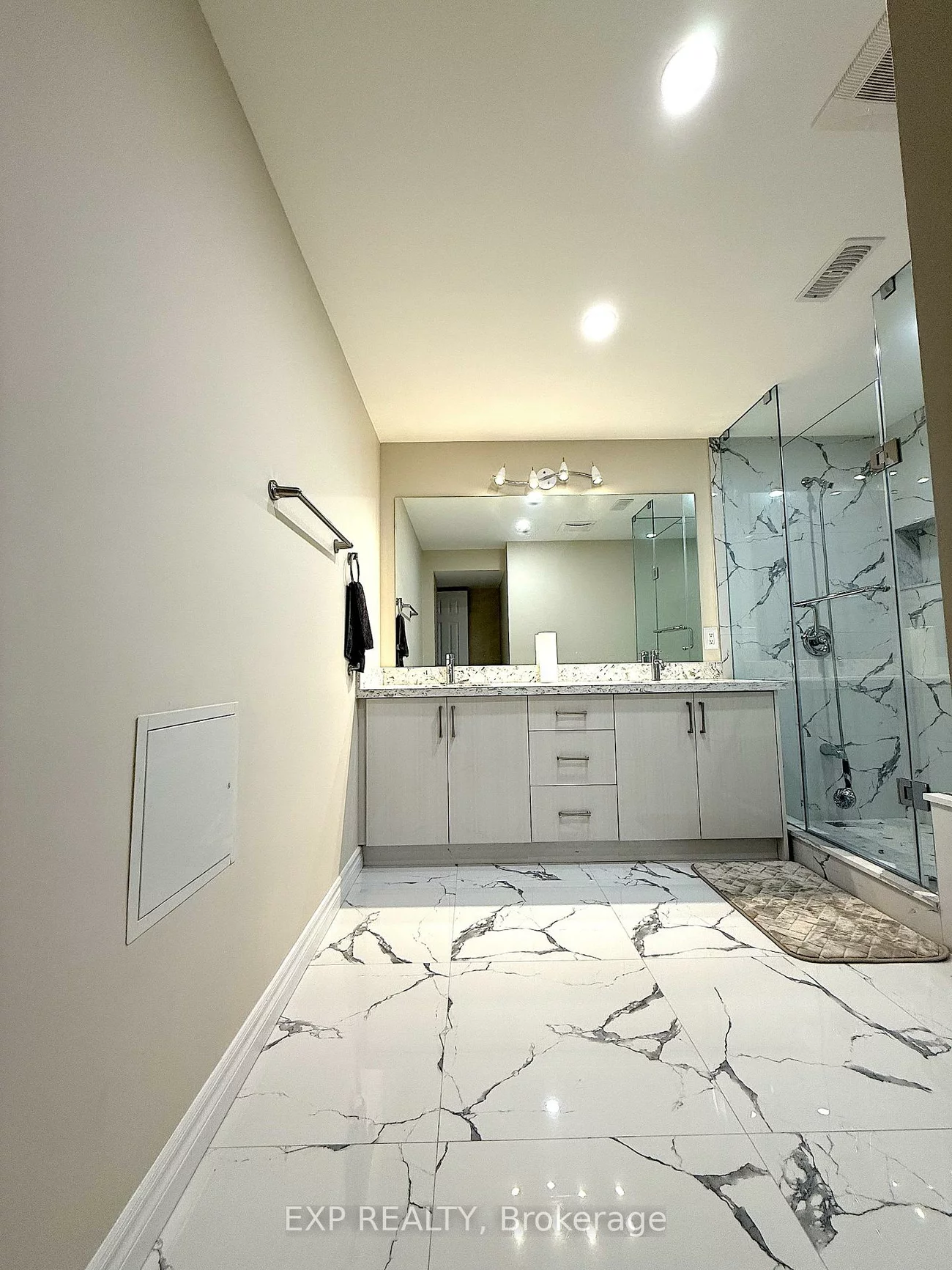 33, Hydrangea, Holland Landing, East Gwillimbury