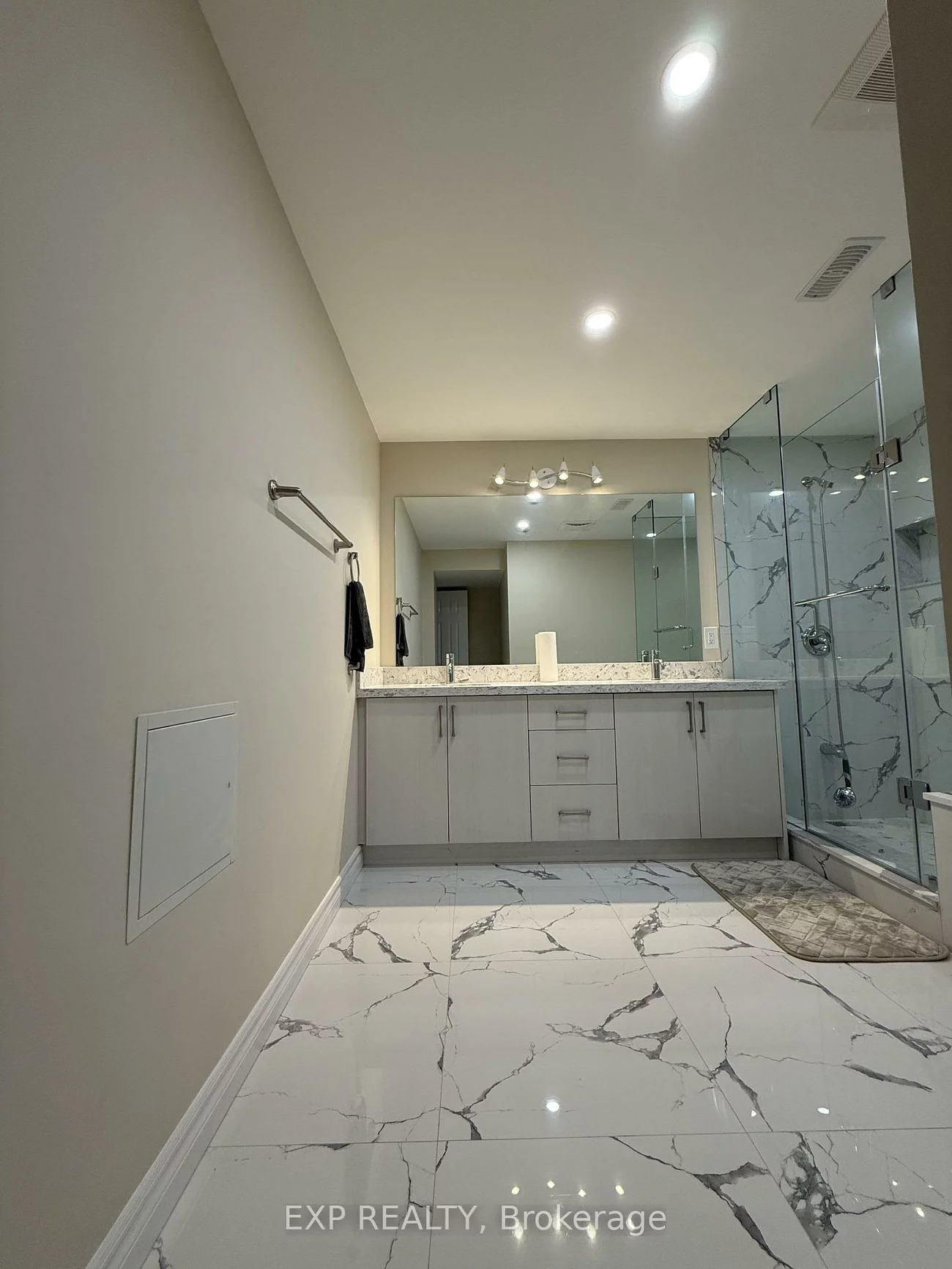 33, Hydrangea, Holland Landing, East Gwillimbury