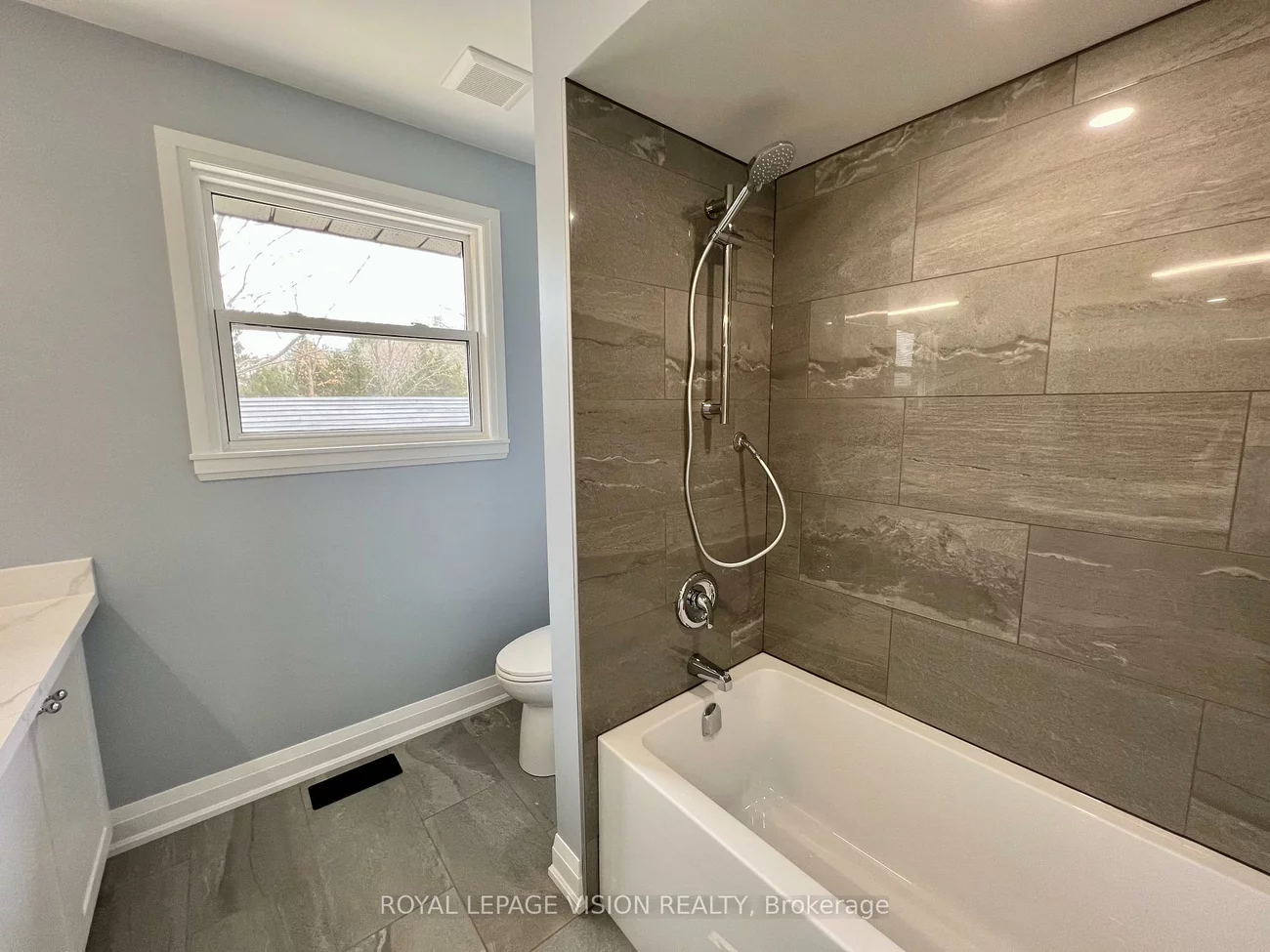 20523, Yonge, Holland Landing, East Gwillimbury