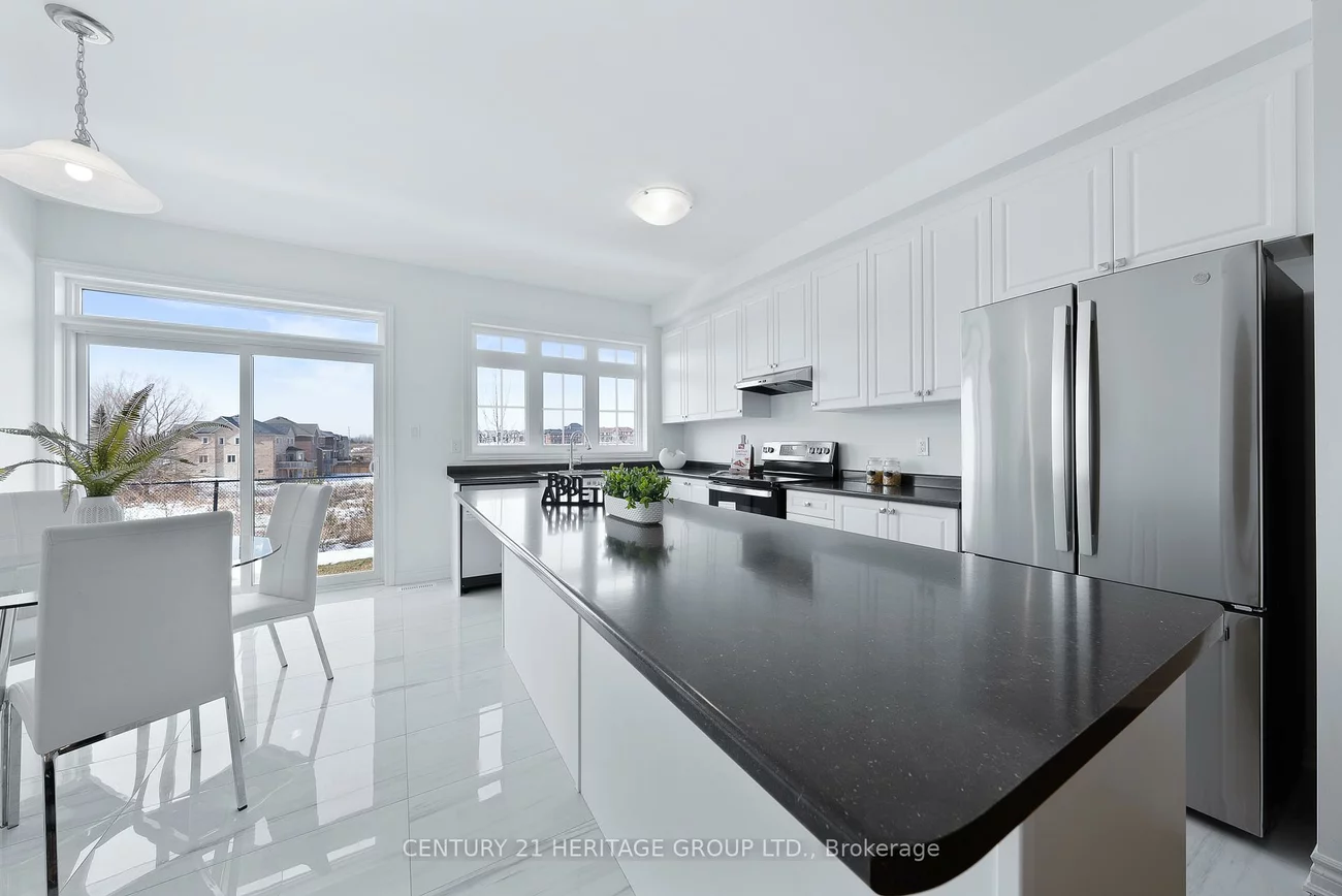 44, Beechborough, Sharon, East Gwillimbury