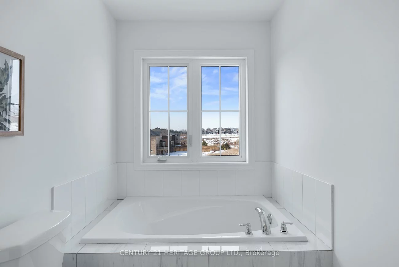 44, Beechborough, Sharon, East Gwillimbury