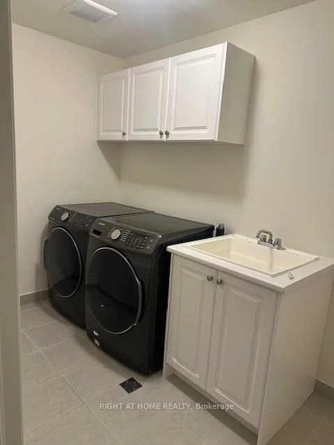 27, Dr Pearson, Sharon, East Gwillimbury