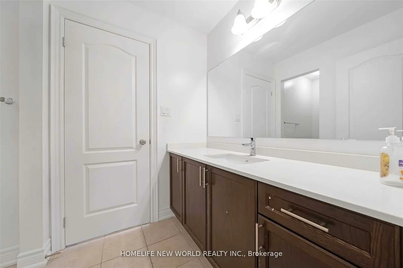 44, Pear Blossom, Holland Landing, East Gwillimbury